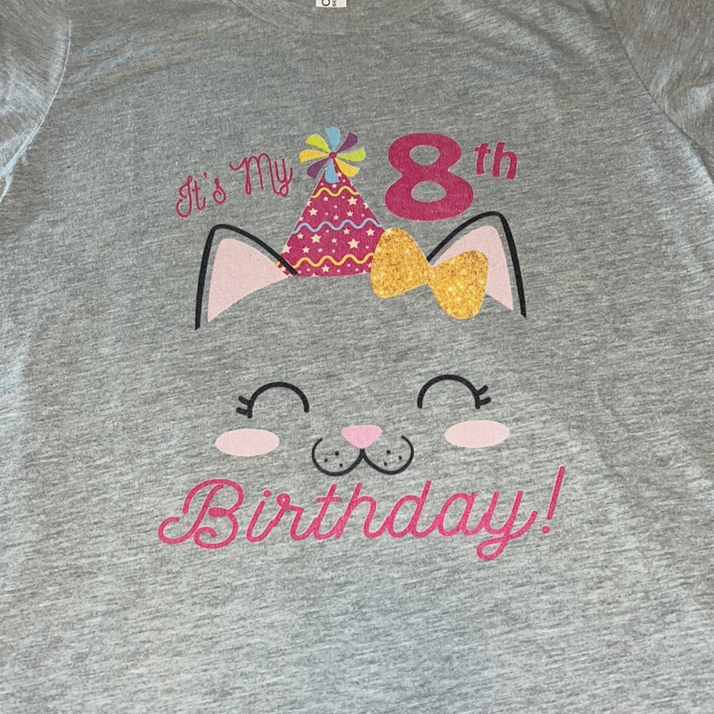 HBD 🥳 S/S Top - Picture 3 of 4